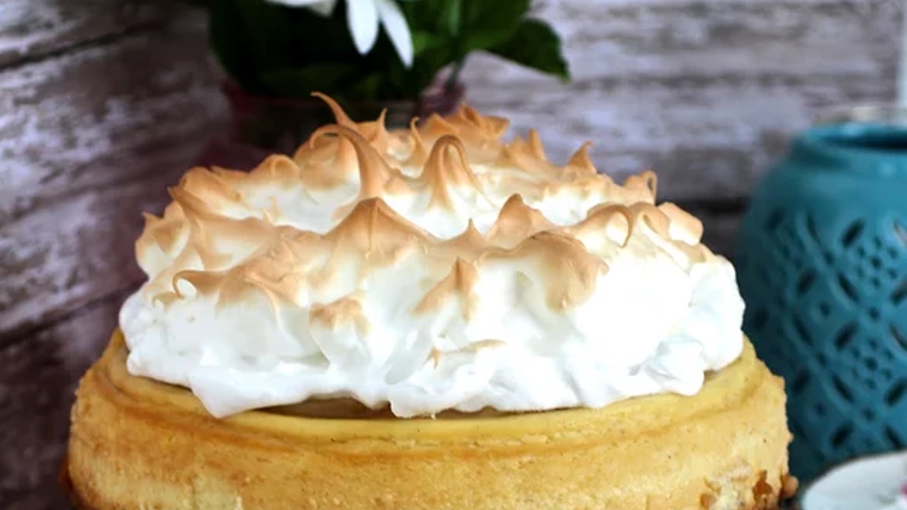 Lemon meringue cheesecake recipe